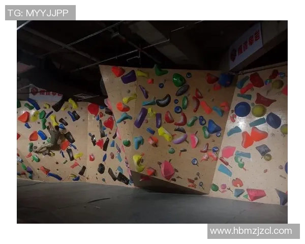 极限运动会点评：北京攀岩队的配合表现